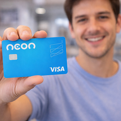 Descubra se o neon visa gold vale a pena em 2025. Veja vantagens, desvantagens, perfil ideal, taxas e como solicitar com segurança.